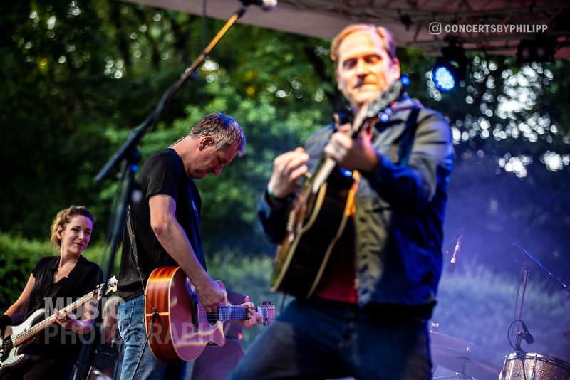 WIEBUSCHBOSSEUHLMANN pictured live on stage in Hamburg, Stadtpark | © philipp.io
