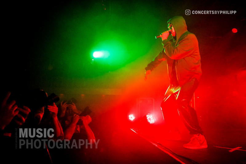 Marsimoto pictured live on stage in Hamburg, Große Freiheit 36 | © philipp.io