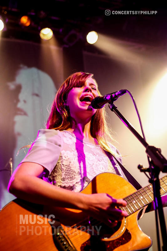 Marit Larsen pictured live on stage in Hamburg, Gruenspan | © philipp.io