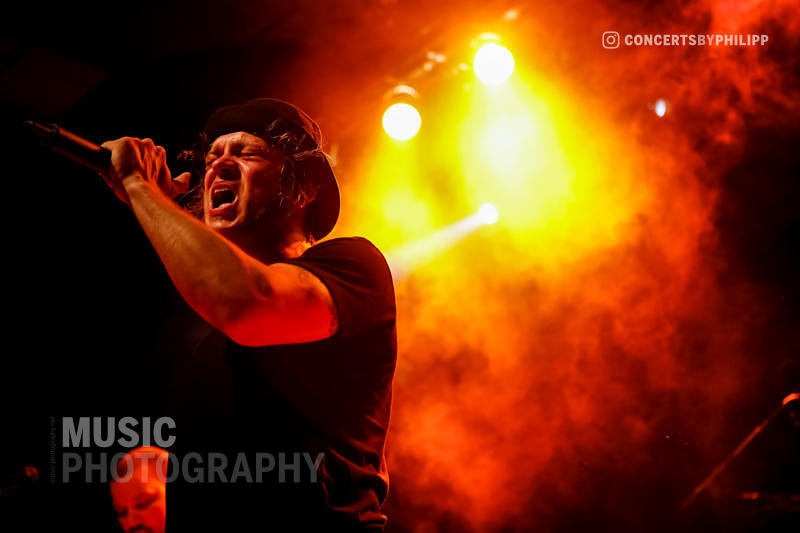 Thomas Godoj pictured live on stage in Hamburg, Knust | © philipp.io