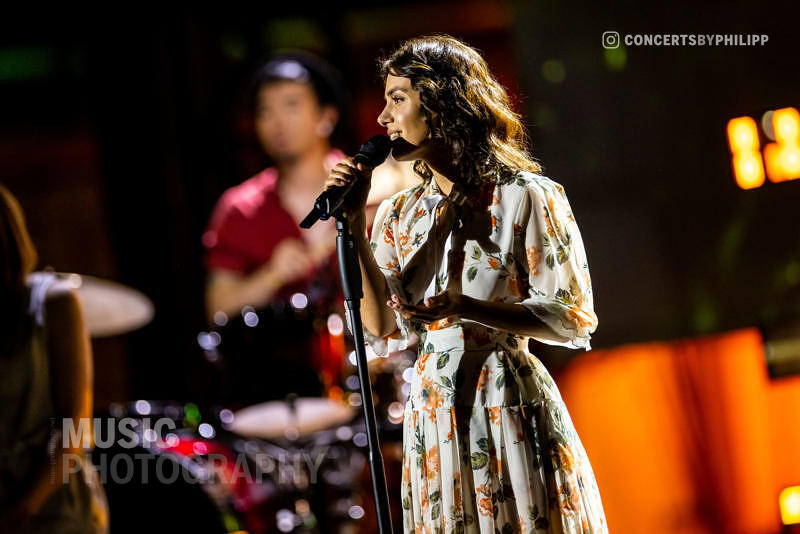 Katie Melua pictured live on stage in Hamburg, Schuppen 52 | © philipp.io